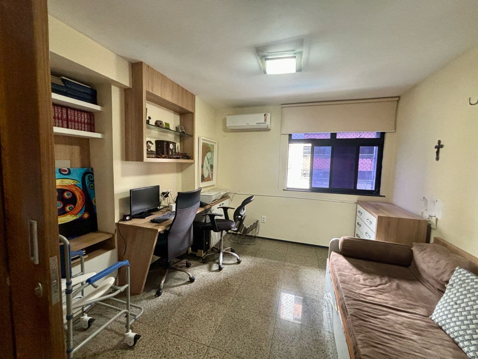Apartamento amplo de 4 suítes no Edifício Glauco Lobo — foto 4