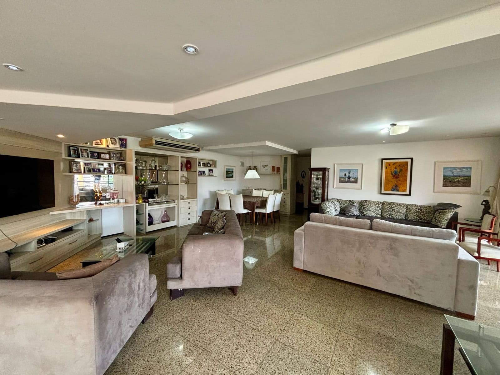 Apartamento amplo de 4 suítes no Edifício Glauco Lobo — foto 6