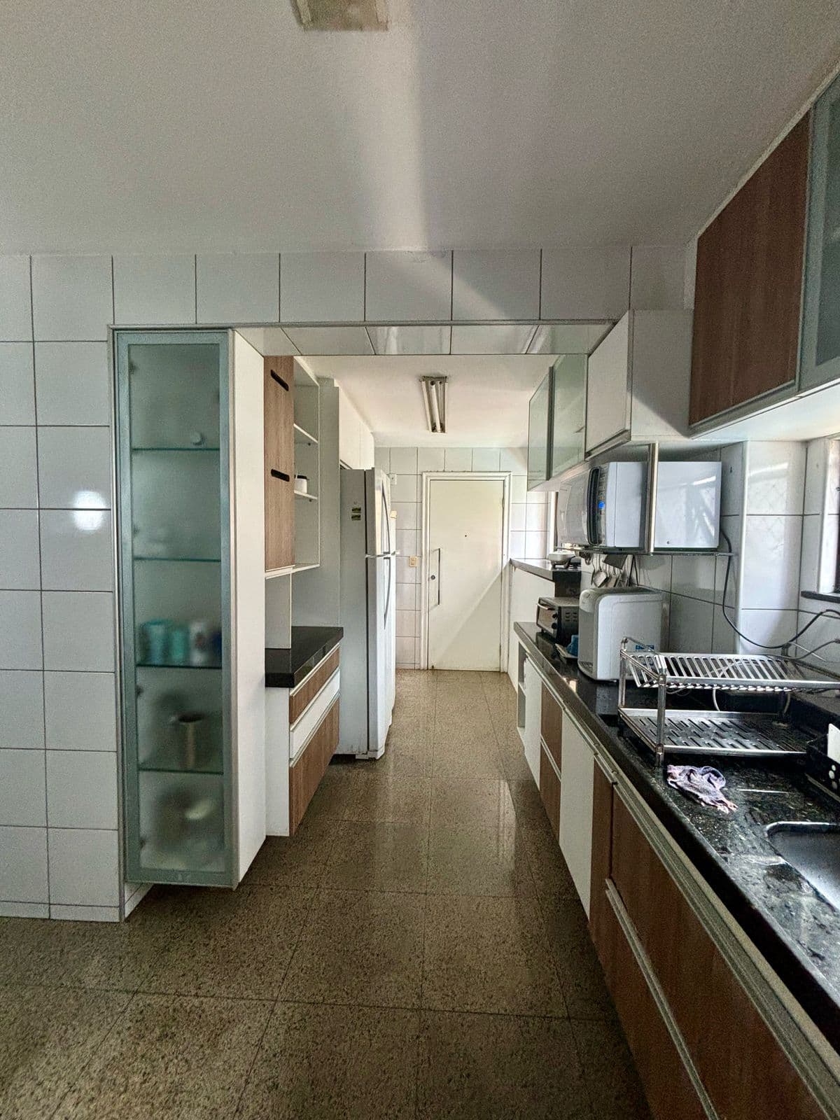 Apartamento amplo de 4 suítes no Edifício Glauco Lobo — foto 11
