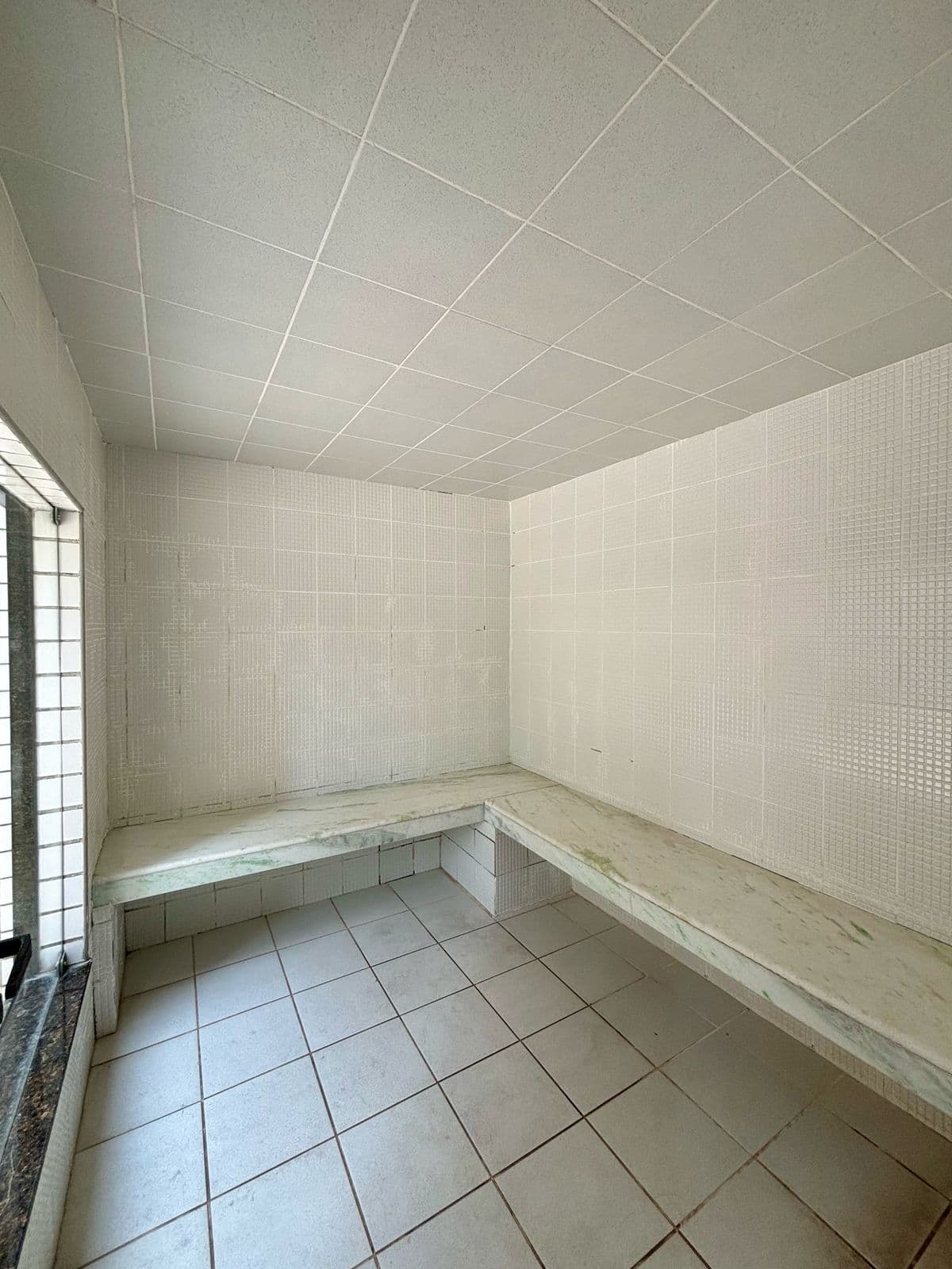 Apartamento amplo de 4 suítes no Edifício Glauco Lobo — foto 13