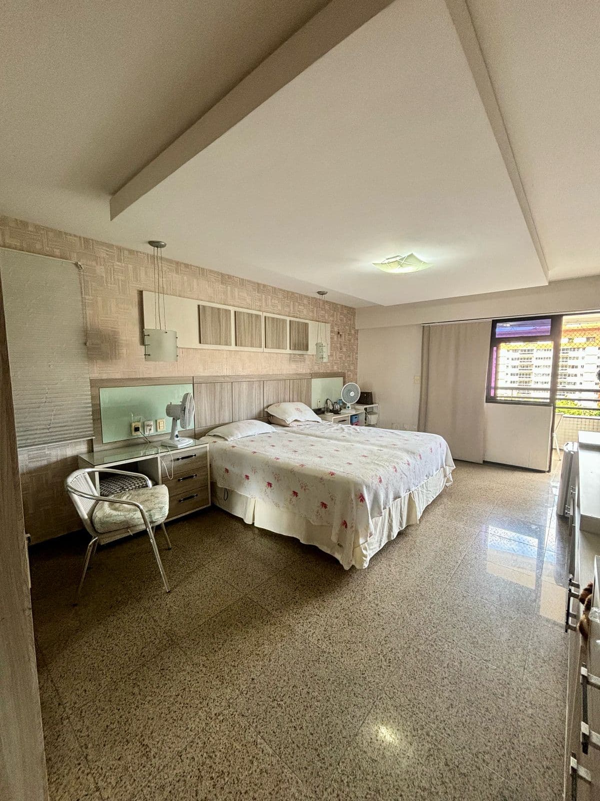 Apartamento amplo de 4 suítes no Edifício Glauco Lobo — foto 15