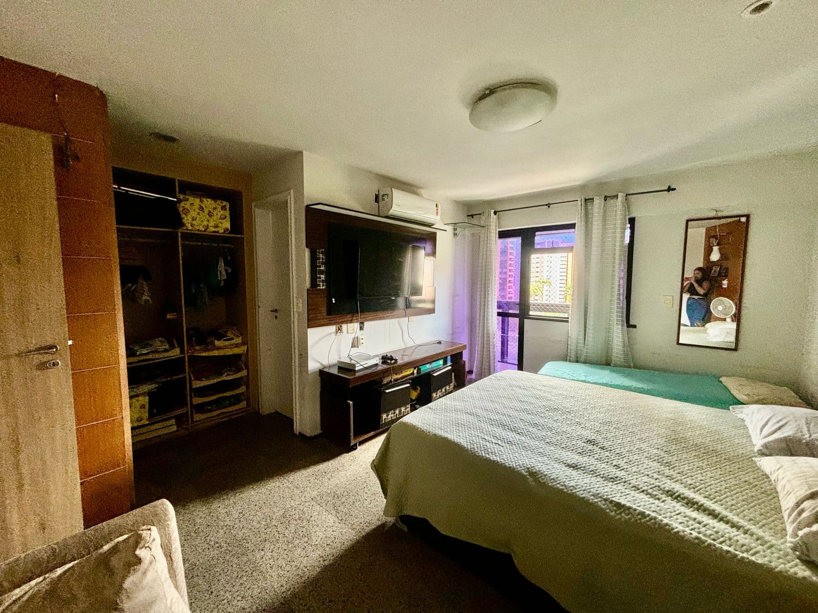 Apartamento amplo de 4 suítes no Edifício Glauco Lobo — foto 19
