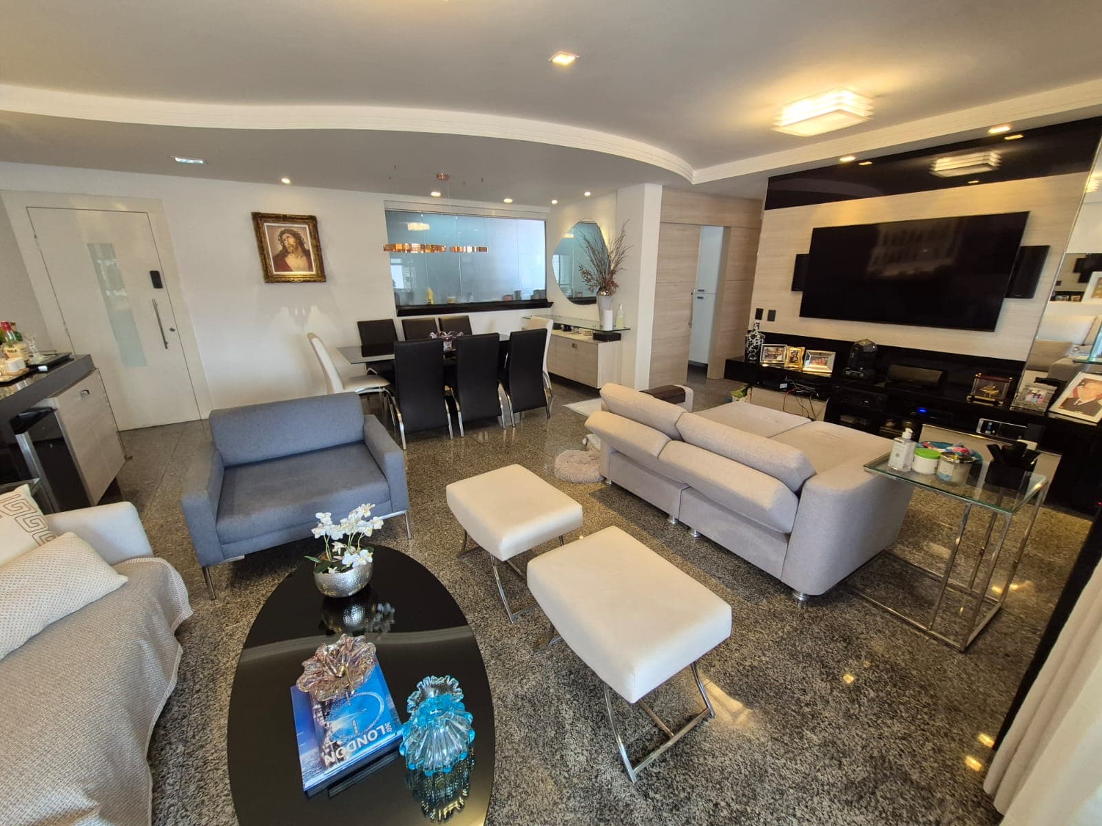 Apartamento de 2 suítes totalmente projetado no Palazzo Florentino — foto 10